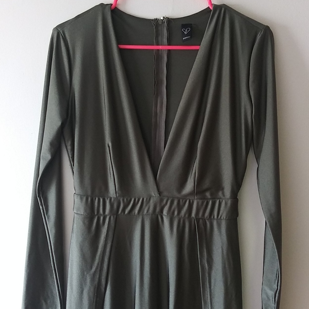 Silky Moss Green jumper size medium